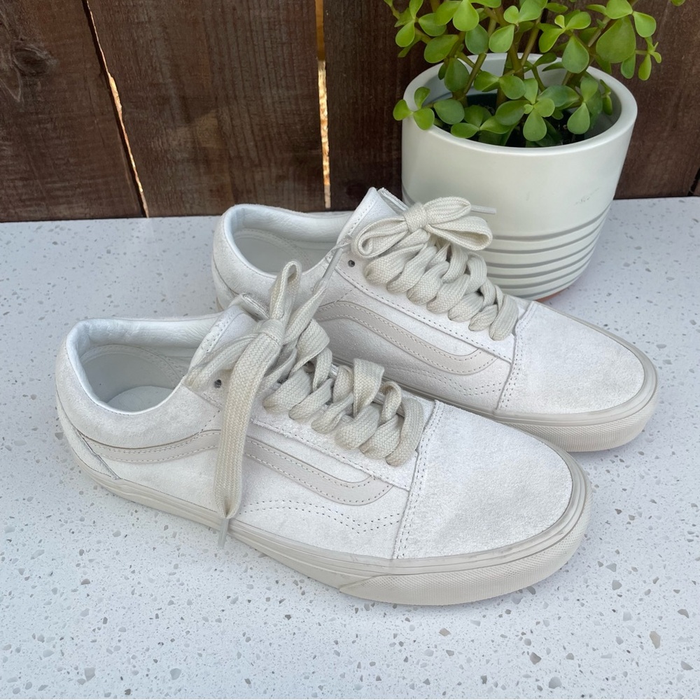 VANS Suede Old Skool Shoe